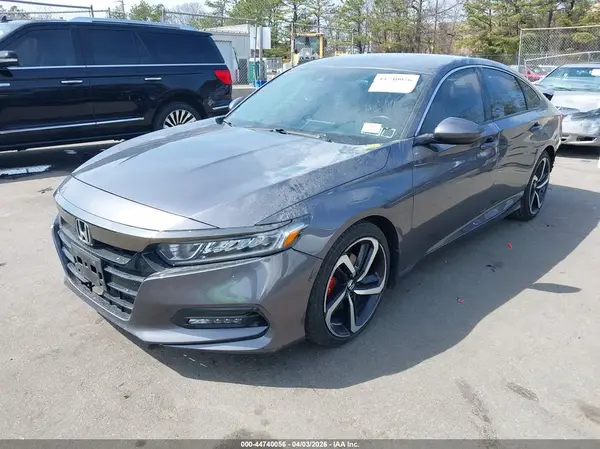 1HGCV1E32KA108352 2019 HONDA ACCORD - Image 2