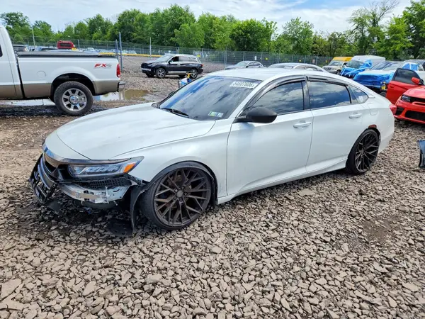 1HGCV1E34JA074252 2018 HONDA ACCORD - Image 1