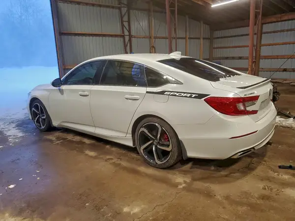 1HGCV1E35JA811670 2018 HONDA ACCORD - Image 2
