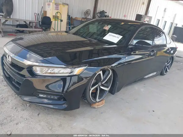 1HGCV1E35KA056036 2019 HONDA ACCORD - Image 2