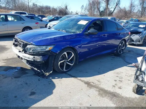 1HGCV1E36JA080084 2018 HONDA ACCORD - Image 2