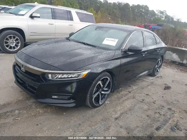 1HGCV1E37JA003708 2018 HONDA ACCORD - Image 2