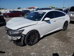 1HGCV1E37JA220840 2018 HONDA ACCORD