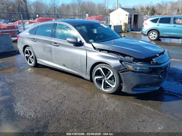 1HGCV1E3XJA184349 2018 HONDA ACCORD - Image 1