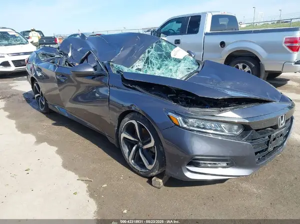 1HGCV1E3XKA166905 2019 HONDA ACCORD - Image 1