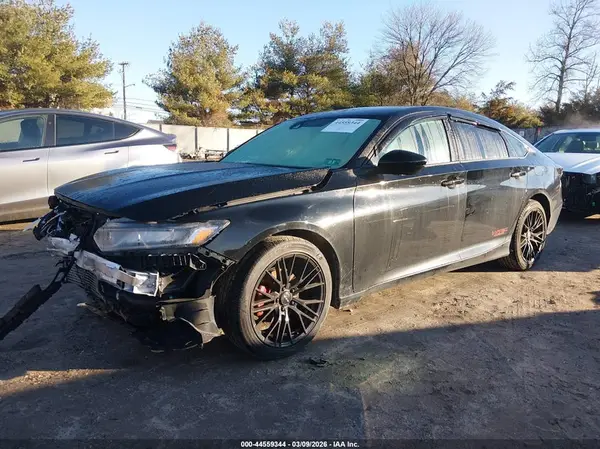 1HGCV1F10JA005524 2018 HONDA ACCORD - Image 2