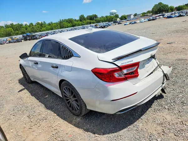 1HGCV1F10JA017284 2018 HONDA ACCORD - Image 2