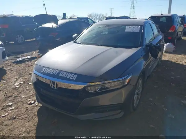 1HGCV1F10JA047840 2018 HONDA ACCORD - Image 2