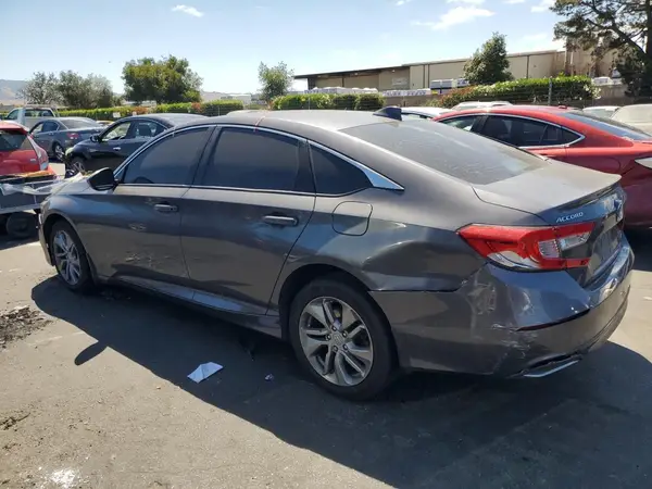 1HGCV1F10JA047997 2018 HONDA ACCORD - Image 2