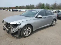1HGCV1F10JA097556 2018 HONDA ACCORD