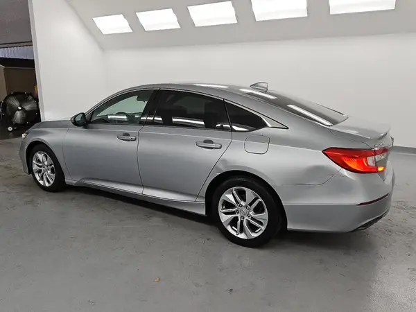 1HGCV1F10JA109317 2018 HONDA ACCORD - Image 2