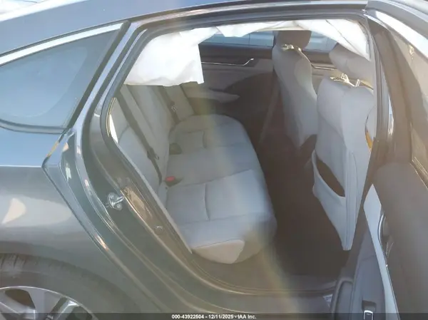 1HGCV1F10JA112413 2018 HONDA ACCORD - Image 8
