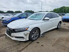 1HGCV1F10JA136890 2018 HONDA ACCORD