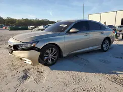 1HGCV1F10JA211166 2018 HONDA ACCORD