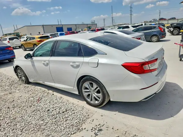 1HGCV1F10JA215234 2018 HONDA ACCORD - Image 2