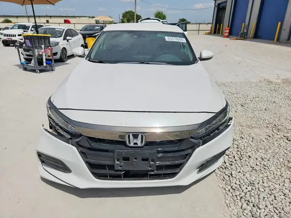 2018 HONDA ACCORD COPART lot 63016006 auction photo 5
