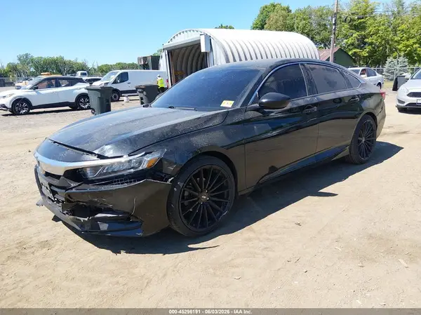 1HGCV1F10JA238125 2018 HONDA ACCORD - Image 2