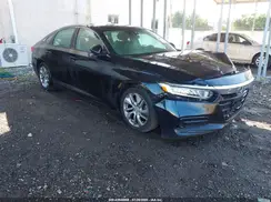 1HGCV1F10JA239517 2018 HONDA ACCORD