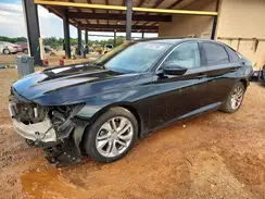 1HGCV1F10JA251523 2018 HONDA ACCORD