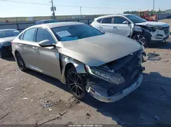 1HGCV1F10KA028464 2019 HONDA ACCORD