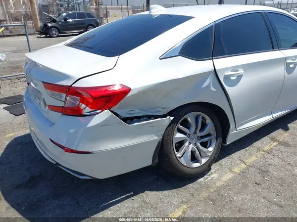 2019 HONDA ACCORD auction photo 6