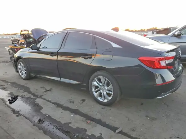 1HGCV1F10KA048925 2019 HONDA ACCORD - Image 2