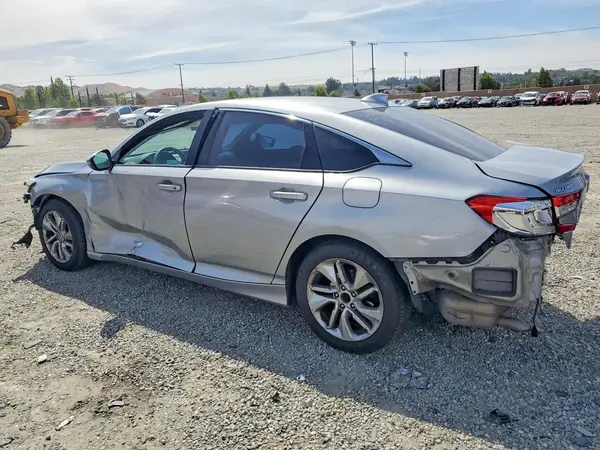 1HGCV1F10KA113174 2019 HONDA ACCORD - Image 2