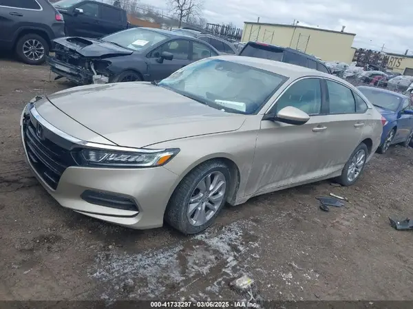1HGCV1F10KA123137 2019 HONDA ACCORD - Image 2