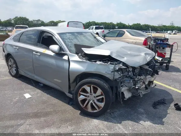1HGCV1F10KA135918 2019 HONDA ACCORD - Image 1