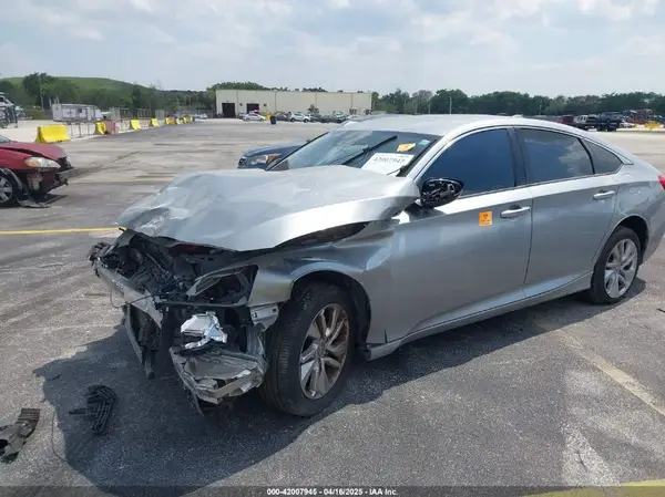 1HGCV1F10KA135918 2019 HONDA ACCORD - Image 2