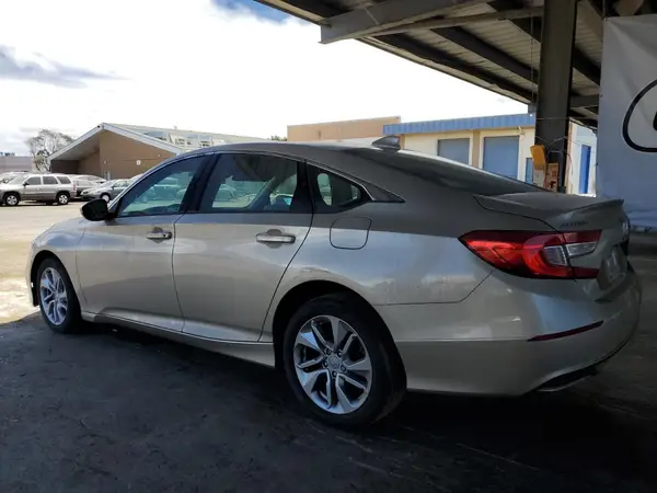 1HGCV1F10KA136129 2019 HONDA ACCORD - Image 2