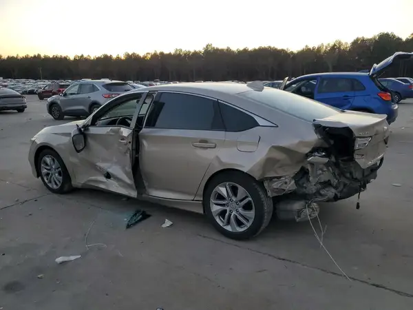 1HGCV1F10KA155067 2019 HONDA ACCORD - Image 2