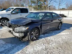 1HGCV1F11JA029038 2018 HONDA ACCORD
