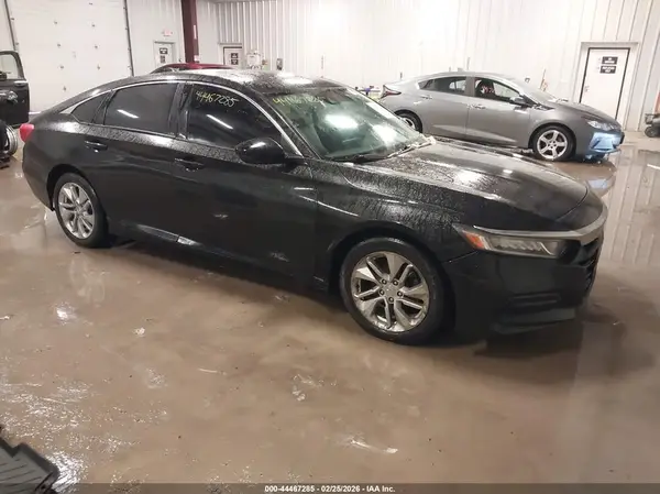 1HGCV1F11JA038967 2018 HONDA ACCORD - Image 1