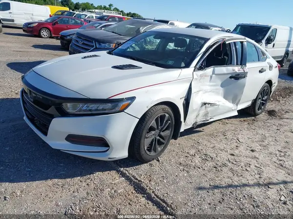 1HGCV1F11JA051332 2018 HONDA ACCORD - Image 2