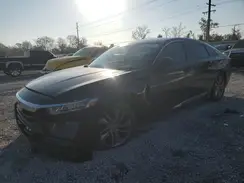 1HGCV1F11JA058281 2018 HONDA ACCORD