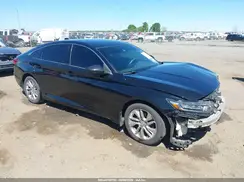 1HGCV1F11JA058376 2018 HONDA ACCORD