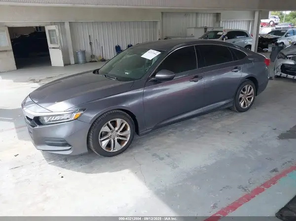 1HGCV1F11JA061567 2018 HONDA ACCORD - Image 2