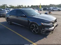 1HGCV1F11JA072570 2018 HONDA ACCORD