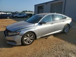 1HGCV1F11JA084816 2018 HONDA ACCORD