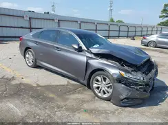 1HGCV1F11JA096903 2018 HONDA ACCORD