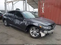 1HGCV1F11JA111447 2018 HONDA ACCORD