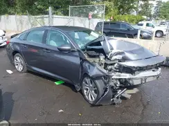 1HGCV1F11JA117989 2018 HONDA ACCORD