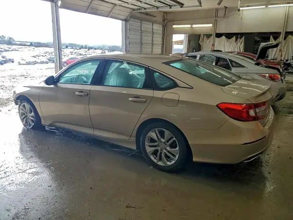 1HGCV1F11JA124926 2018 HONDA ACCORD - Image 2