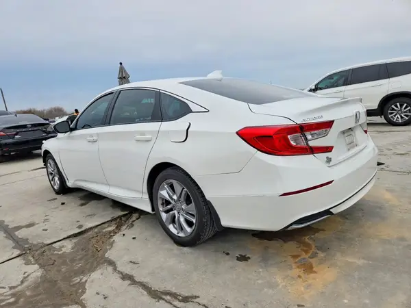 1HGCV1F11JA184415 2018 HONDA ACCORD - Image 2