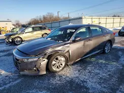 1HGCV1F11JA233063 2018 HONDA ACCORD