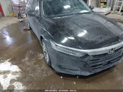 1HGCV1F11JA238215 2018 HONDA ACCORD