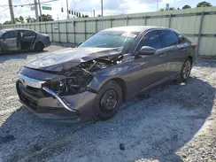 1HGCV1F11JA253197 2018 HONDA ACCORD