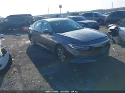 1HGCV1F11JA258156 2018 HONDA ACCORD