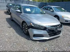 1HGCV1F11JA811355 2018 HONDA ACCORD